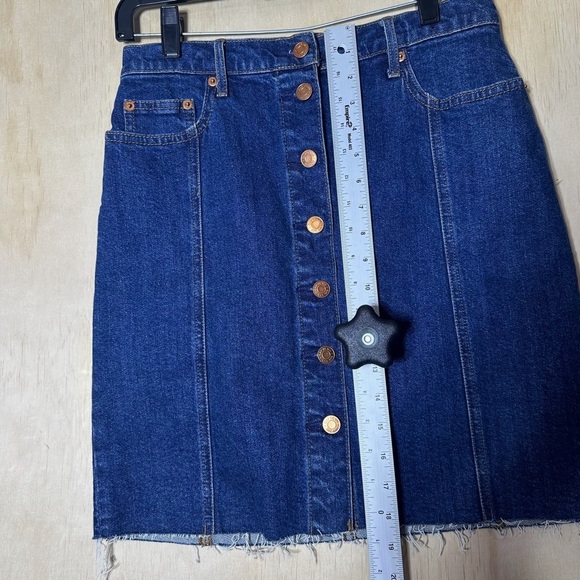 GAP Women’s Blue Denim A-Line Skirt with Button Detail Size 27 Petite - Picture 5 of 11